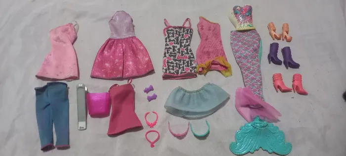 Acessórios Barbie e Genéricos