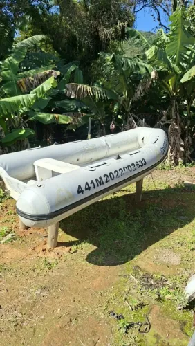 Vendo bote inflável sem motor