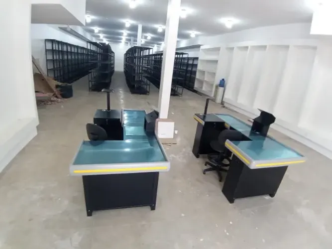 CAIXA DE ATENDIMENTO GONDOLAS