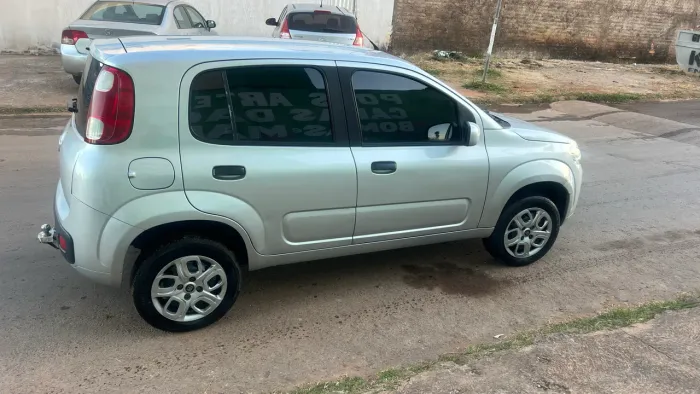 Fiat Uno Vivace/rua 1.0 EVO Fire Flex 8V 5P 2015