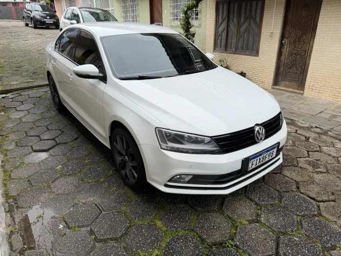 Volkswagen Jetta Trendline 1.4 TSI 16V 4P Aut. 2016