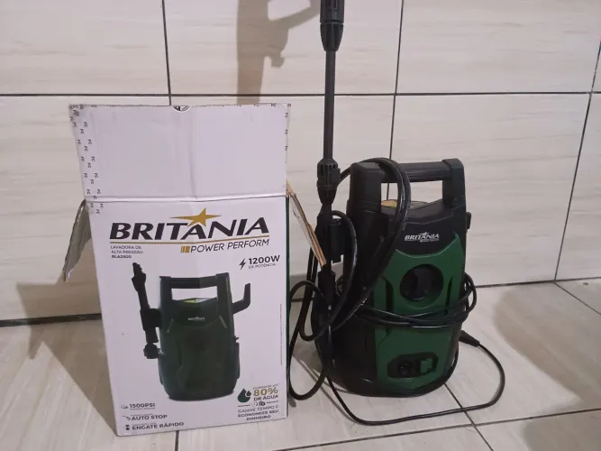 Lavadora de Alta Pressão Britânia 1200W - 1500 PSI - Completa com caixa