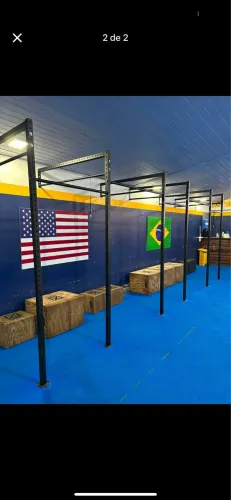 Vendo rack de parede de Crossfit 