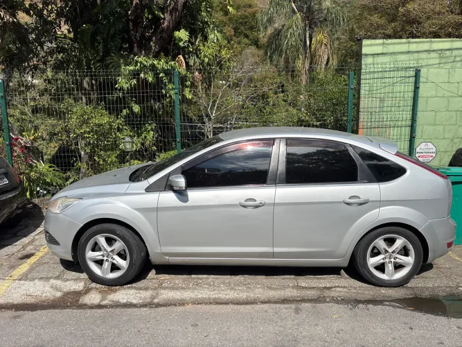 Ford Focus 2.0 16v/se/se Plus Flex 5P Aut. 2011