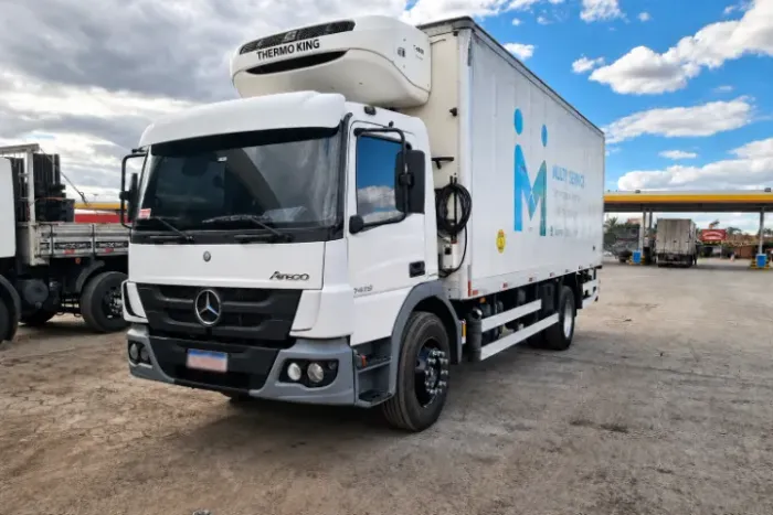 Mercedes-Benz Atego 1419 2016 - Baú Refrigerado Facchini + Thermo King T680