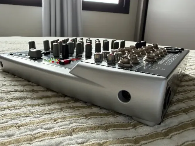 Mesa de som behringer xenix QX1002 USB