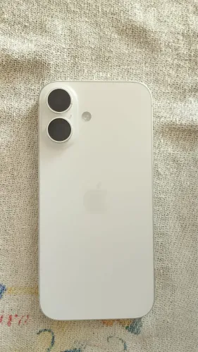 iPhone 16