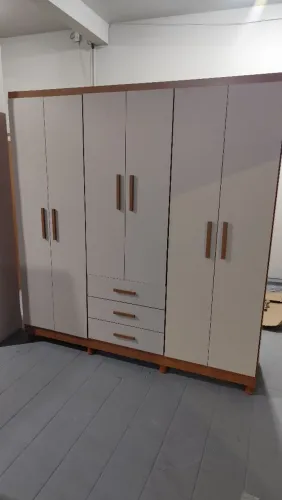 Guarda roupa de casal