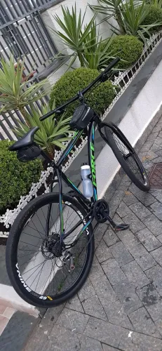 Bicicleta Aro 29 (tamanho 21)