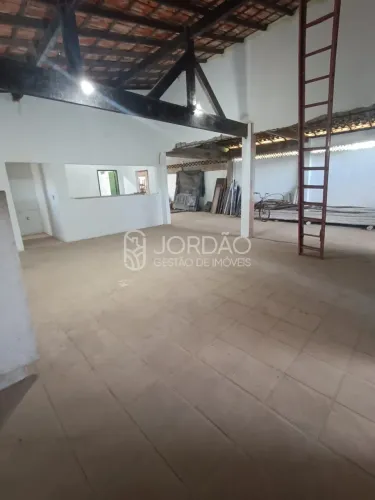 SALA COMERCIAL