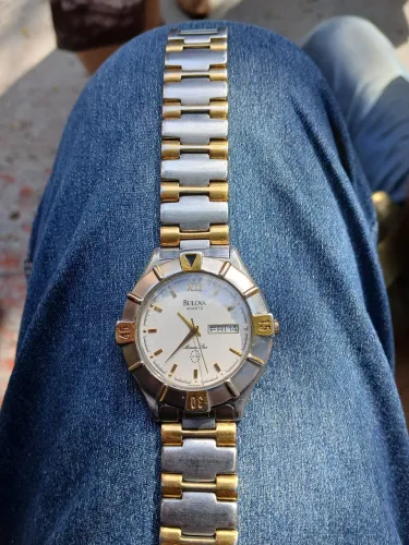 Relogio bulova lindo funcionando 100%
