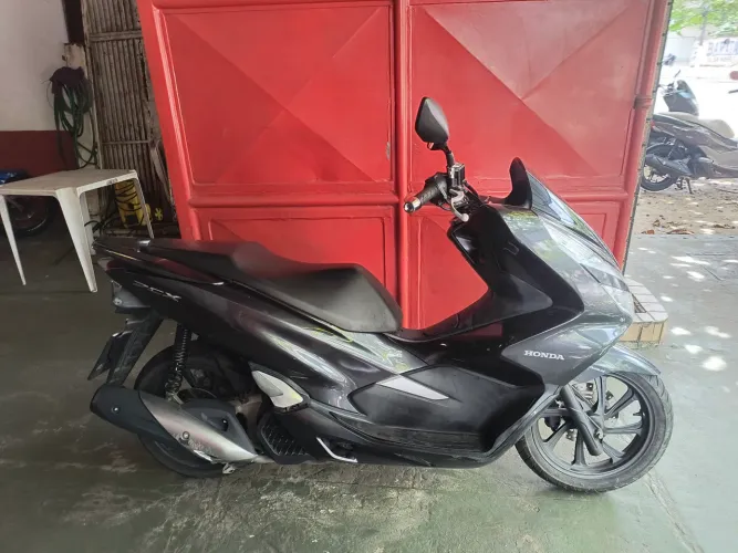 Leia o anúncio 5 Motos