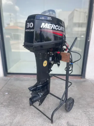 Motor de Popa Mercury 30 HP Partida Elétrica 2 Tempos Novo