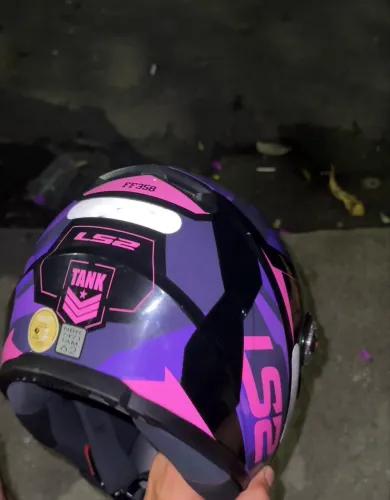 Capacete LS2 Tank