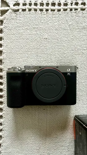Sony A7c