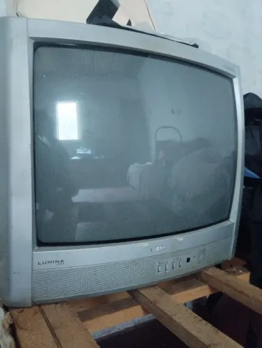 TV de Tubo Semp. R$100 Reais