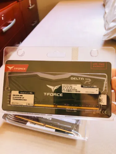 MEMÓRIA RAM DDR4 RGB