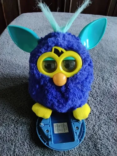 Furby 2012 hasbro Customizado