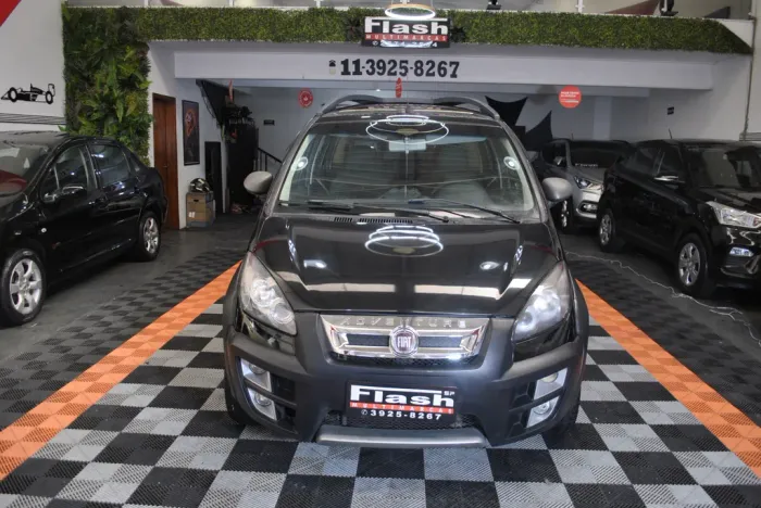 Fiat Idea Adv.ext./adv.ext. Loc. 1.8 Flex 5P 2013