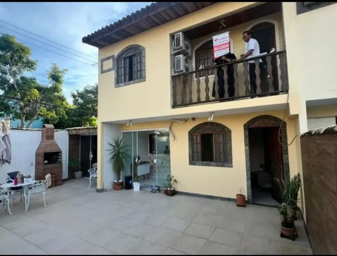 Casa com 2 Quarto(s) e 2 banheiro(s) para Alugar, 150 m² por R$ 2600 / Mês