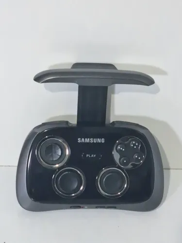 Game Pad Samsung Original a Bateria, Seminovo Transforma seu Celular em um Console