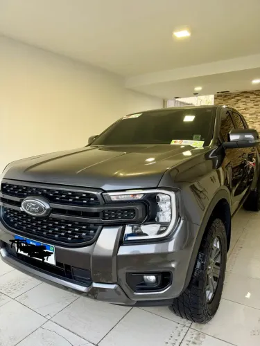 Ford Ranger Black 2.0 4X2 CD TB Diesel Aut. 2025