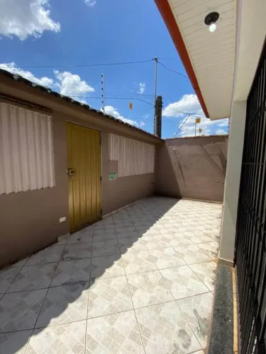 Cajuru do Sul - Sorocaba SP | 3 quartos , 4 banheiros , 2 vagas , área grande | 350m²