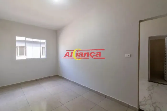 Casa com 1 quarto para alugar, 40m² - Cabuçú - Guarulhos/SP - R$ 1.150,00