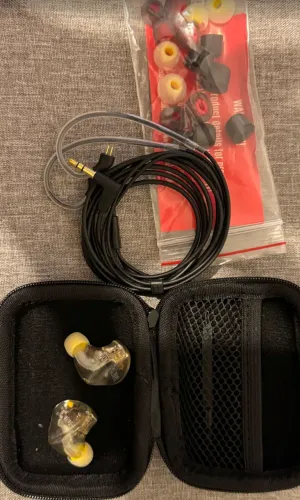 Fones de ouvido Profissionais - Intra-auriculares (in-ear)