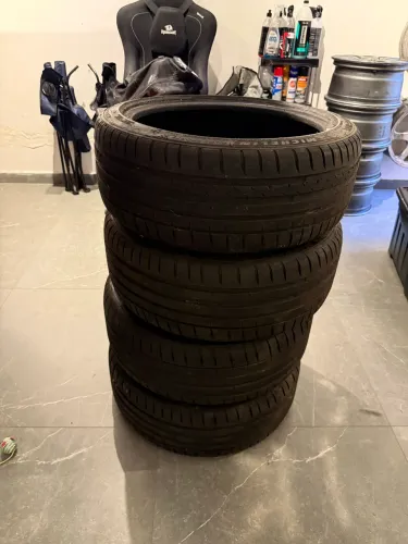 Pneus 17 205/45 Michelin Pilot Sport 4