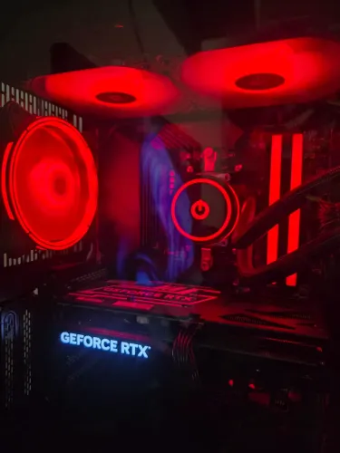 PC Gamer Ryzen 7 5700x, 4060TI 32GB RAM