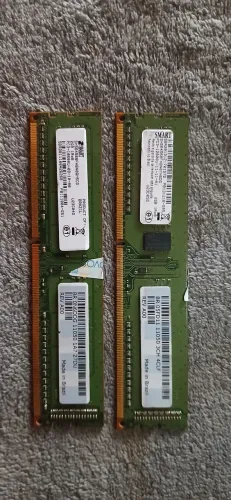 2x memória ran ddr3 de 2 gigas cada uma 