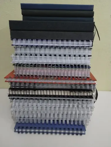 Lote com 17 agendas, para aproveitar como rascunhos, para estudar ou outras utilidades.