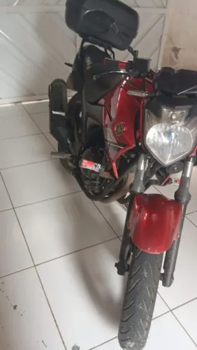 Vendo fazer 250 bem conservada