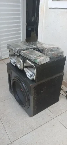 ? SOM AUTOMOTIVO COMPLETO - EQUIPAMENTO DE QUALIDADE ?<br>Vendo conjunto de