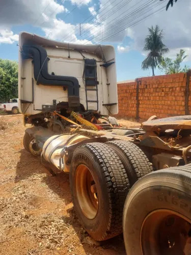 Vendo veículo para retirada de peças