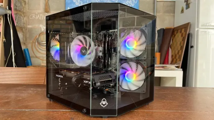 PC Gamer I7-7700K / RX 6600 XFX