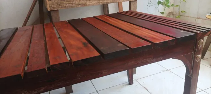 Mesa de madeira de reaproveitamento 