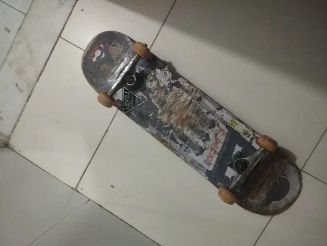 Skate pra vender logo