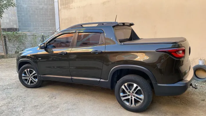 Fiat Toro Freedom 2.0 16V 4X2 TB Diesel Mec. 2017