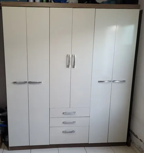 Guarda roupas casal (incluso desmontagem e montagem no valor)