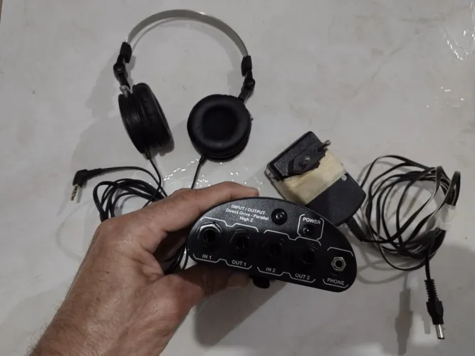 Power click com fonte e fone akg
