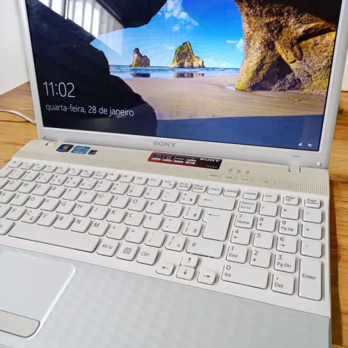 Sony Vaio i3 4gb de RAM SSD 240gb Tela 15 Polegadas Notebook de Construção Premium