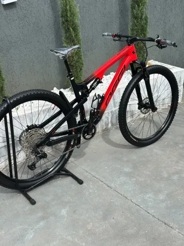 BIKE FULL OGGI CATTURA SPORT CARBON | DEORE 12V | TUBELESS