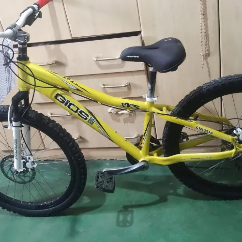 Bicicleta aro 26 show de bola EQuipada de freios a disco nas duas rodas amortecedor