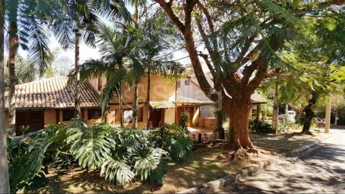 Casa para alugar no condomínio Alpes de Vinhedo, em Vinhedo, interior de São Paulo.