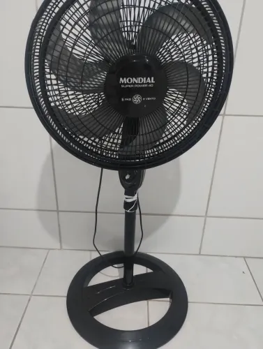Ventilador de pé