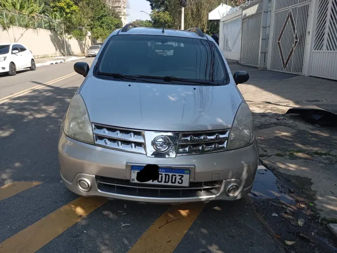 Nissan Livina S 1.6 16V Flex Fuel Mec. 2012