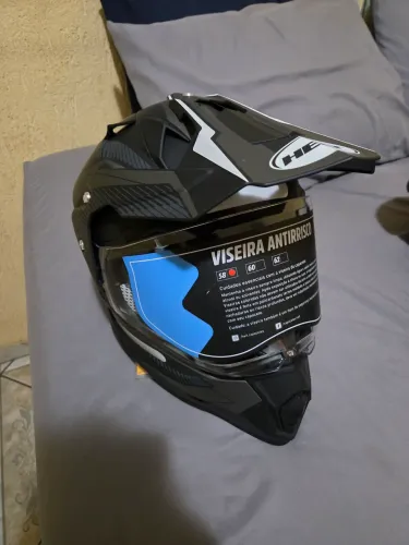 Capacete helt