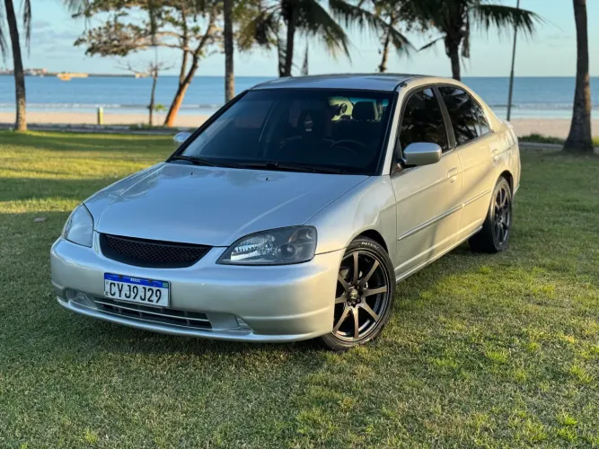 Honda Civic Sedan LX 1.7 16V 115cv Mec. 4P 2002